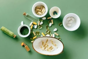 چای سبز و مکمل‌ها در یک قاب | اشتباهات رایج در مصرف همزمان | نکات طلایی برای بدن شما